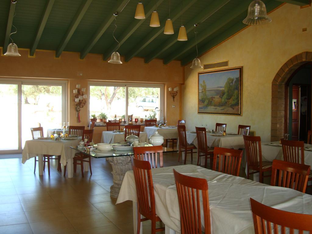 Country Resort Capo Nieddu Santa Caterina Di Pittinuri (Sardinia) Exterior foto