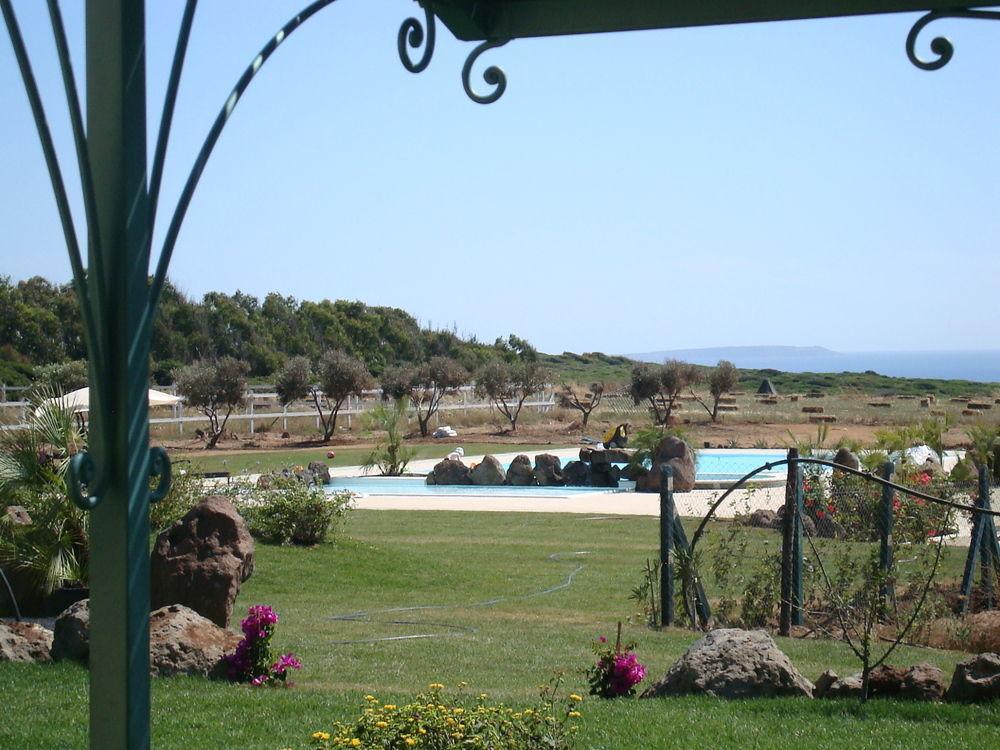 Country Resort Capo Nieddu Santa Caterina Di Pittinuri (Sardinia) Exterior foto